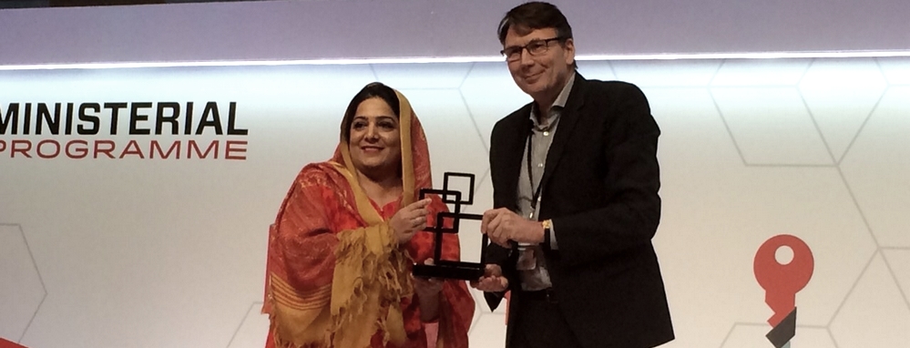 minister of state for it anusha rahman receiving the gsma spectrum for mobile broadband award 2015 at mobile world congress barcelona spain photo it ministry