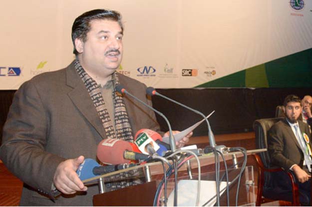 federal minister of commerce speaking at the pakistan leather show 2015 photo pid