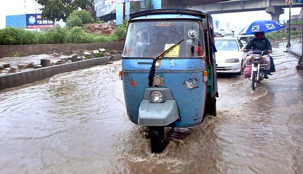 the ongoing downpour continued on sunday in the provincial capital where 51 mm of rainfall was recorded photo app