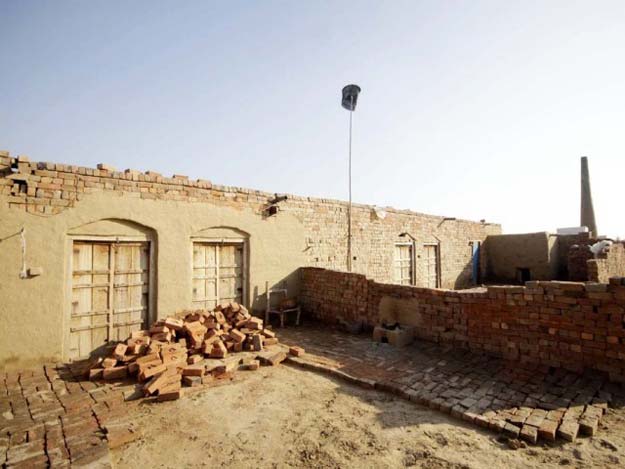 the brick klin where the christian couple used to work photo shafiq malik the express tribune
