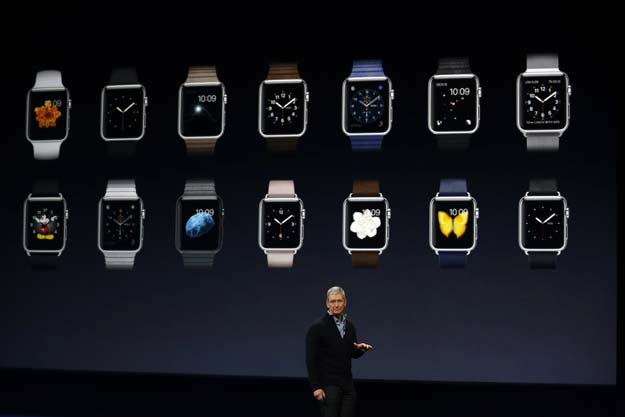 apple ceo tim cook debuts the apple watch collection during an apple special event at the yerba buena center for the arts on march 9 2015 in san francisco california apple inc is expected to unveil more details on the much anticipated apple watch the tech giant 039 s entry into the rapidly growing wearable technology segment photo afp