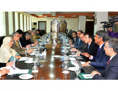 lured by revenues argument dar forms committee