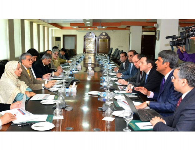 finance minister ishaq dar and minister of state for national health services regulations and coordination saira afzal tarar in a meeting with the delegation of the british american tobacco was led by bat group head denato del vecchio photo pid finance minister ishaq dar and minister of state for national health services regulations and coordination saira afzal tarar in a meeting with the delegation of the british american tobacco was led by bat group head denato del vecchio photo pid