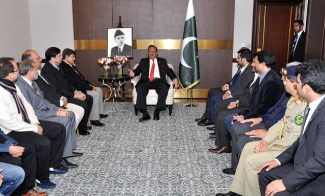 president mamnoon hussain in a meeting with a delegation pakistani businessmen in baku photo pid president mamnoon hussain in a meeting with a delegation pakistani businessmen in baku photo pid