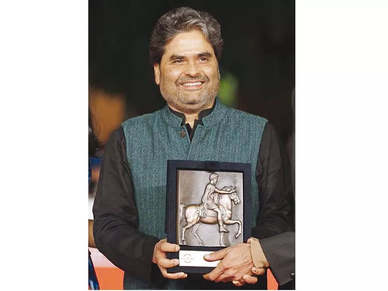 bhardwaj holds the people s choice award for haider at rome film festival 2014 photo reuters bhardwaj holds the people s choice award for haider at rome film festival 2014 photo reuters
