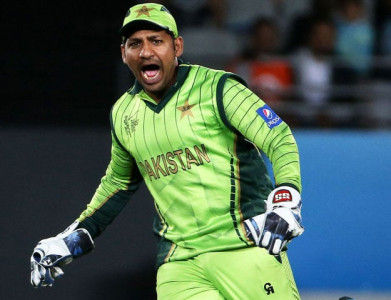 pressure on australia not pakistan says sarfraz