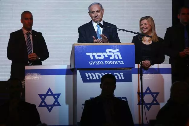 israeli prime minister benjamin netanyahu c delivers a speech next to his wife sara as he reacts to exit poll figures in israel 039 s parliamentary elections late on march 17 2015 in the city of tel aviv photo afp israeli prime minister benjamin netanyahu c delivers a speech next to his wife sara as he reacts to exit poll figures in israel 039 s parliamentary elections late on march 17 2015 in the city of tel aviv photo afp