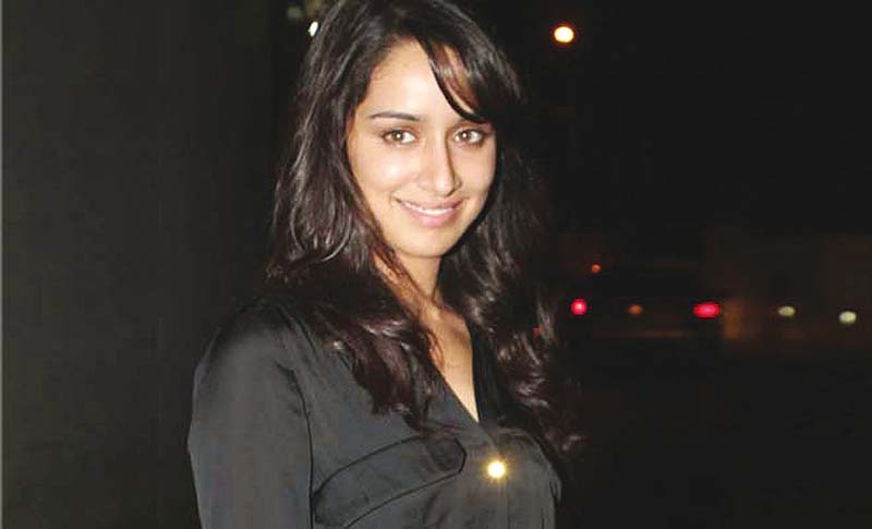 shraddha appreciates make up artists who come with new ideas photo file