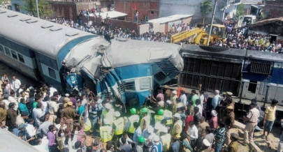 train derails in northern india killing 30