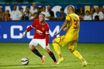 english premier league reds prepare for all important clash against united