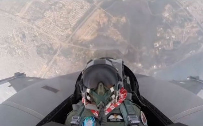 video air chief marshal flies f 16 on pakistan day parade
