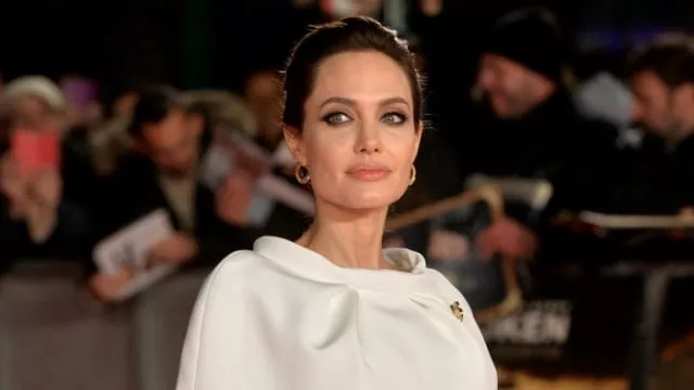 jolie says that she had been preparing for possibility of removal ever since her double mastectomy in 2013 photo courtesy et online jolie says that she had been preparing for possibility of removal ever since her double mastectomy in 2013 photo courtesy et online