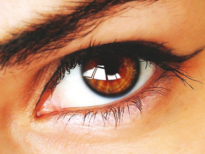 7 weird reasons your eyesight is changing