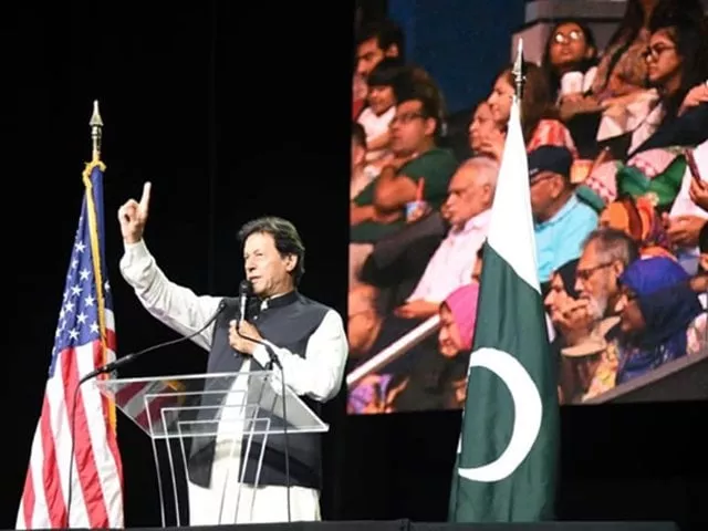 prime minister imran khan giving his speech at the captial one arena in washington during his us visit photo facebook imran khan official prime minister imran khan giving his speech at the captial one arena in washington during his us visit photo facebook imran khan official