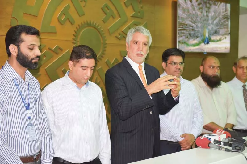ex colombia mayor calls bahria town s blue line brt an urban improvement project photo pr