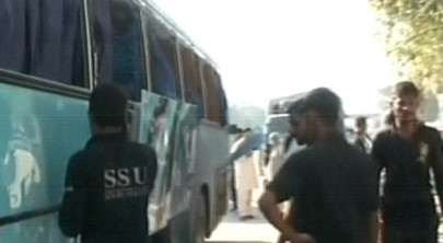 2 killed 14 injured in explosion targeting karachi police bus 2 killed 14 injured in explosion targeting karachi police bus