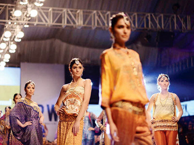 wardrobe alert gul ahmed launches lawn collection wardrobe alert gul ahmed launches lawn collection