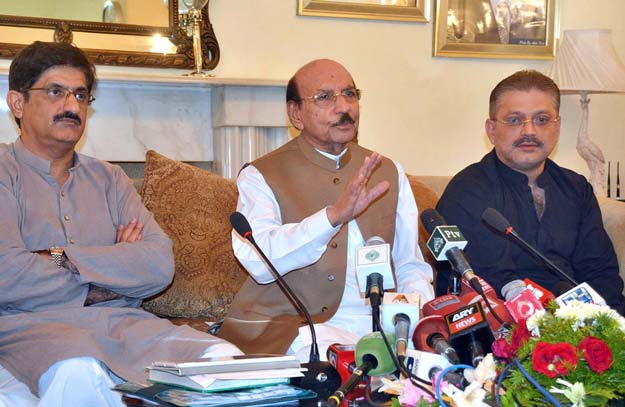 chief minister qaim ali shah addressing a press conference on friday photo app