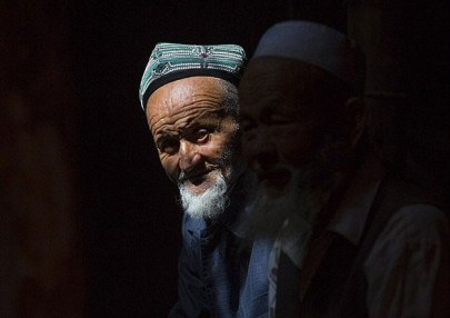 chinese court jails muslim for 6 years for growing beard wife gets 2 years for wearing veil