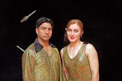 caught in the act behind the scenes of the great pakistani circus caught in the act behind the scenes of the great pakistani circus