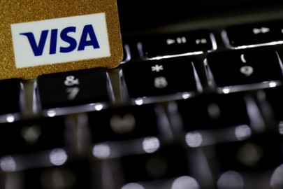 visa continues pornhub ban to allow card use on some of its parent s sites