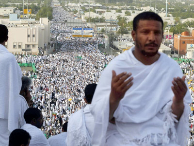 hajj applications ministry proposes restoring ballot system