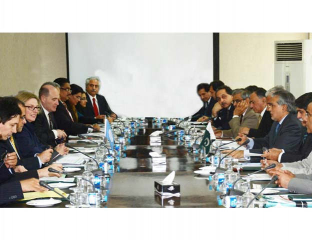 finance minister ishaq dar in a meeting with the world bank delegation led by vice president south asian region annette dixon on thursday photo pid