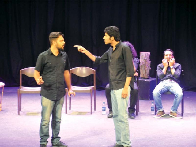 lol waalay jested at the pakistani cricket team members in a show that lasted for an hour and a half photos publicity lol waalay jested at the pakistani cricket team members in a show that lasted for an hour and a half photos publicity