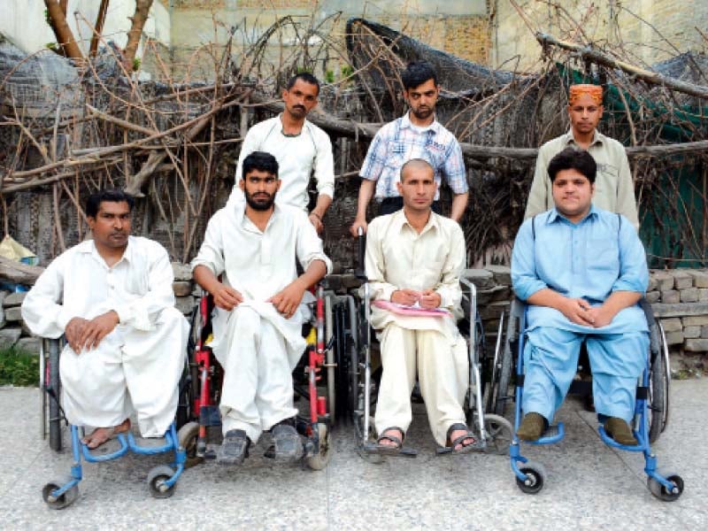 a group of disabled persons protest at aabpara market photo huma choudhary express