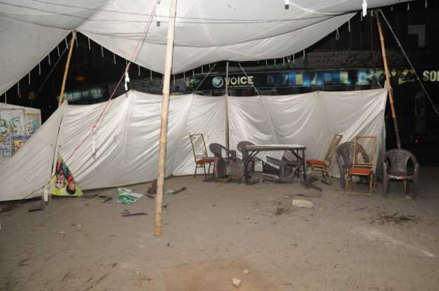 a view after the clash between the pti and mqm workers photo express a view after the clash between the pti and mqm workers photo express