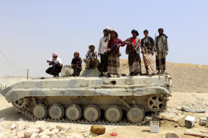 yemen s houthis ready for talks if air strikes stop