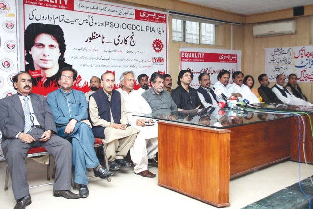 iywm president jawad ahmed addresses journalists at the media talk photo abid nawaz express iywm president jawad ahmed addresses journalists at the media talk photo abid nawaz express