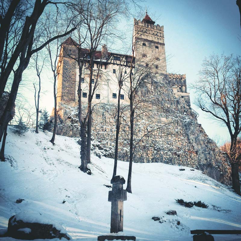 bran castle located on the very edge of a terrific precipice photos ali rez