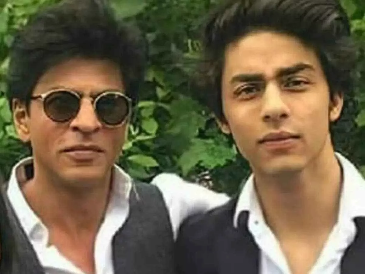 srk declines hefty amount to talk about aryan khan s case srk declines hefty amount to talk about aryan khan s case
