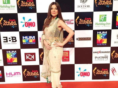 i play an innocent girl in karachi se lahore ayesha i play an innocent girl in karachi se lahore ayesha