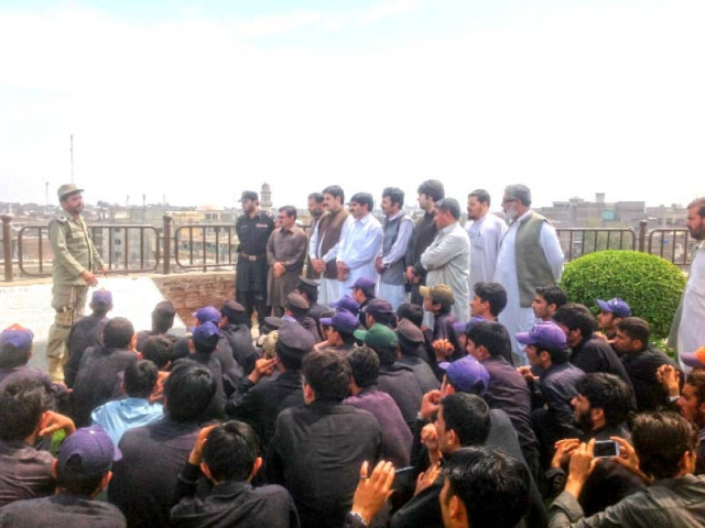 this is the first time the political administration of the agency has arranged a trip to peshawar for students from the tribal belt photo mureeb mohmand express this is the first time the political administration of the agency has arranged a trip to peshawar for students from the tribal belt photo mureeb mohmand express