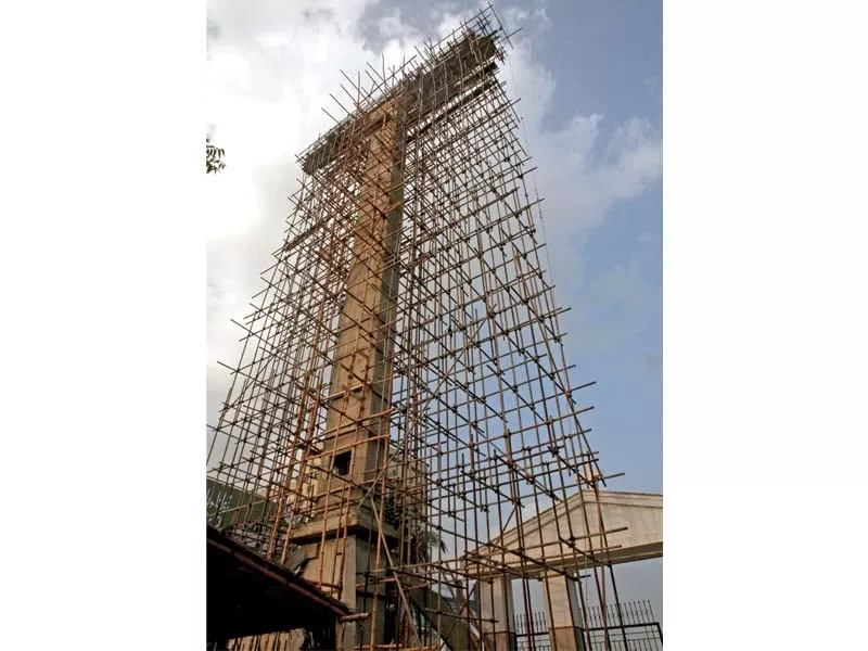 the henry gill family is financing the construction of a 140 foot tall cross in one of the cities oldest christian cemeteries photo athar khan express the henry gill family is financing the construction of a 140 foot tall cross in one of the cities oldest christian cemeteries photo athar khan express