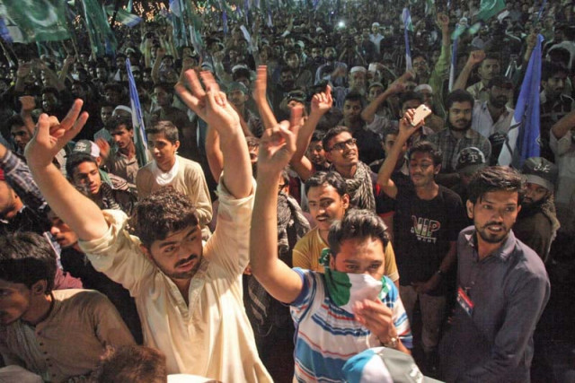 holds rally in mqm stronghold in a show of political muscle photo athar khan express holds rally in mqm stronghold in a show of political muscle photo athar khan express