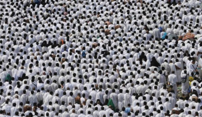 iran halts saudi pilgrimages over sexual assault allegation