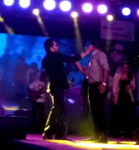 mika singh slaps doctor at delhi concert mika singh slaps doctor at delhi concert