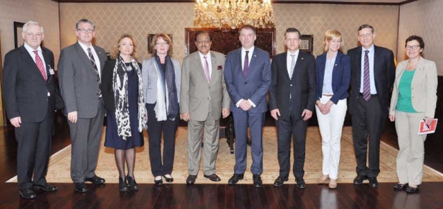 president mamnoon hussain stands with the delegation of german south asian parliamentary group at aiwan e sadr islamabad on wednesday april 15 2015 photo pid president mamnoon hussain stands with the delegation of german south asian parliamentary group at aiwan e sadr islamabad on wednesday april 15 2015 photo pid