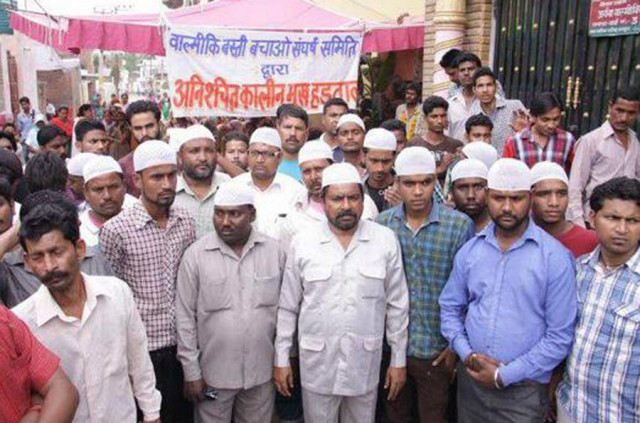 the group of valmikis after their conversion into islam in rampur up photo toi the group of valmikis after their conversion into islam in rampur up photo toi