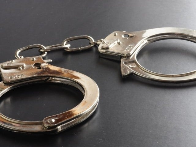14 held 50 shops sealed over lockdown violation 14 held 50 shops sealed over lockdown violation