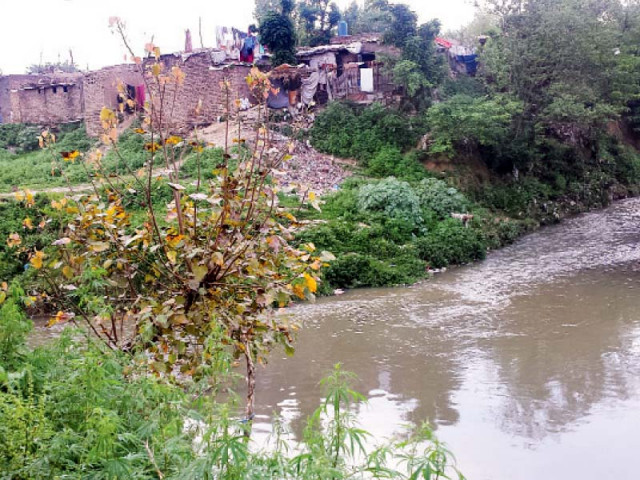 the man s family claim he was pushed into this stream photo express the man s family claim he was pushed into this stream photo express