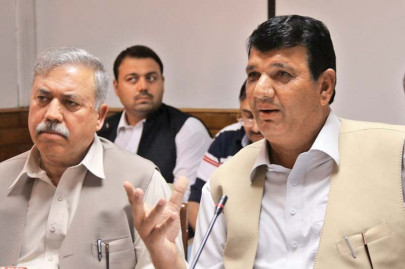 protecting federal assets pm s adviser slams pti attacks on grid stations