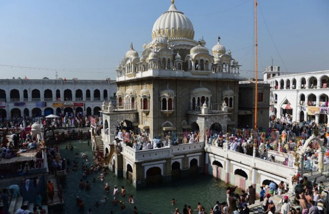 pakistani and indian sikh devotees gather at the gurdwara panja sahib during the annual vaisakhi festival in hasan abdal photo afp pakistani and indian sikh devotees gather at the gurdwara panja sahib during the annual vaisakhi festival in hasan abdal photo afp