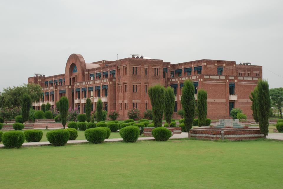 sources said the varsity did not allow students to offer friday prayers at the mosque photo iiui