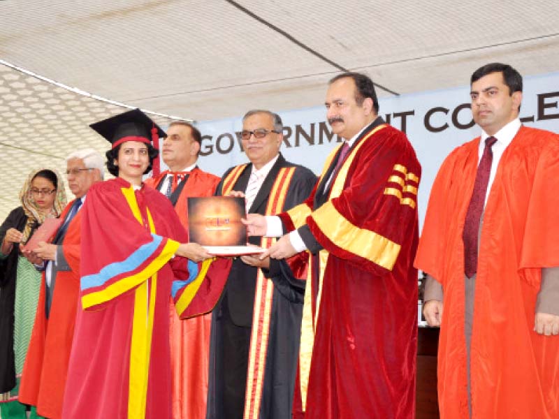 a postgraduate student receiving her degree from the pro chancellor photo abid nawaz express