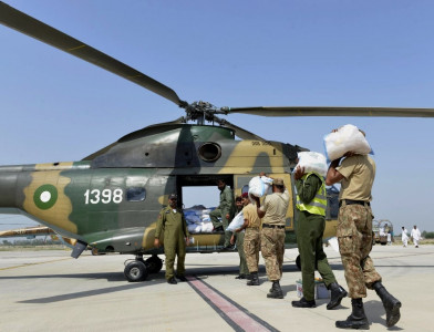 aid from pakistan plane loads of relief goods ready