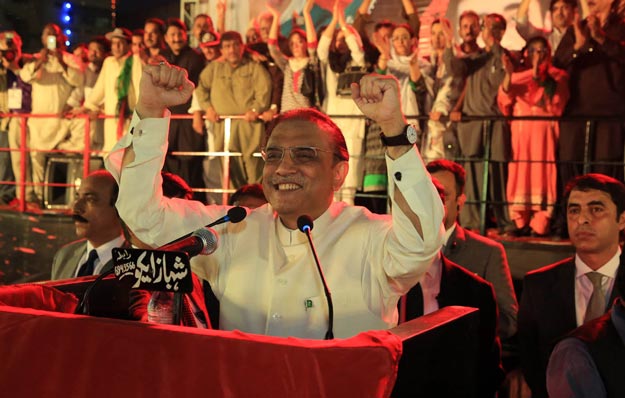 ppp co chairman asif ali zardar addressing the supporters in lyari on sunday april 26 2015 photo inp
